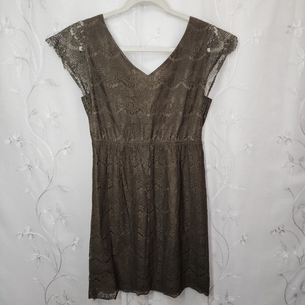 Olive Lace V-neck Dress - Picture 6 of 6